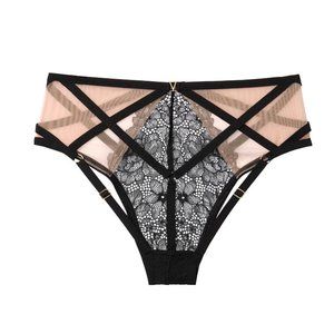 NWT Victoria Strappy Open-back Cheeky Panty Size L